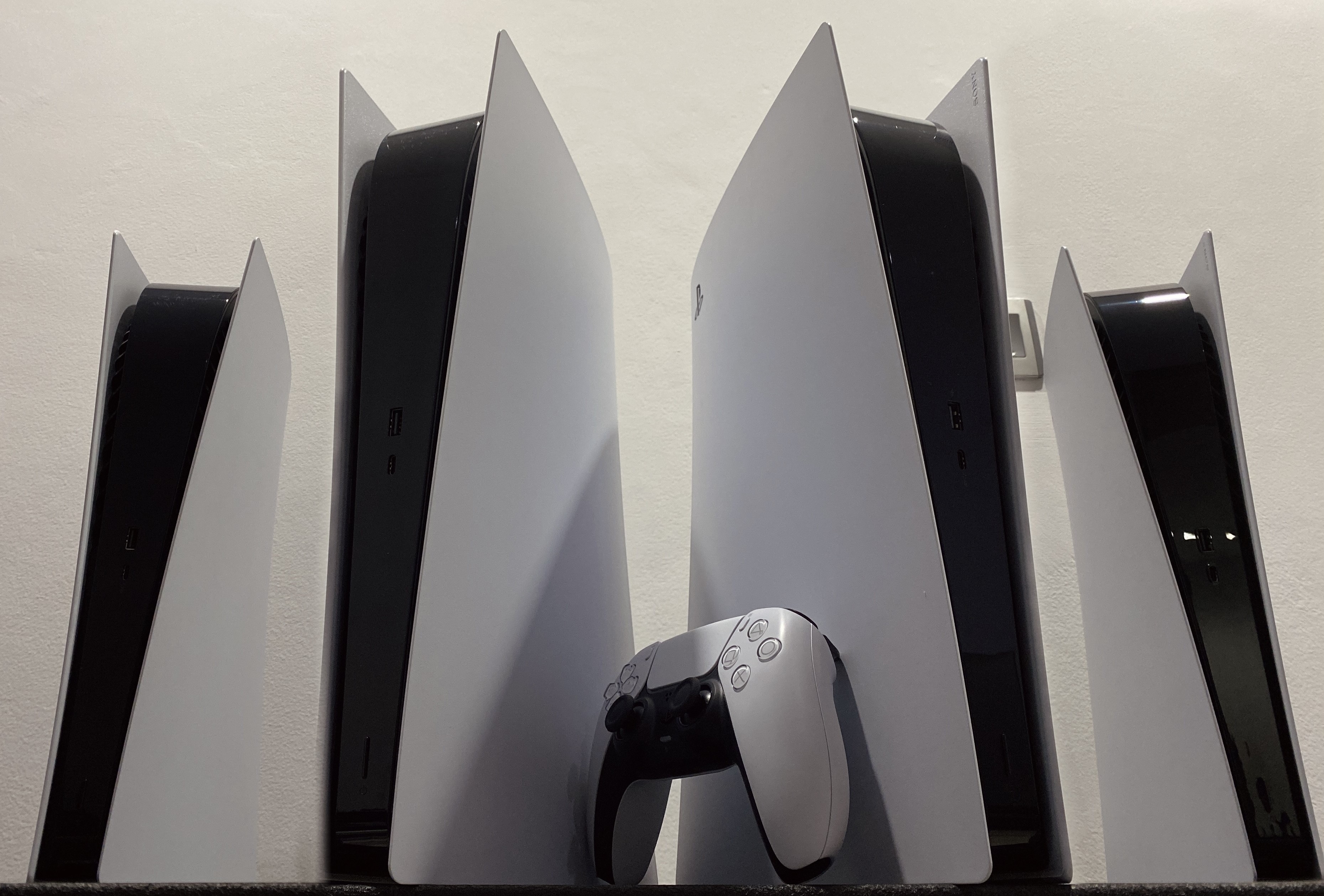 Rental Playstation 5.7.5.8 – Rental PS4 & PS5 harian Jakarta Tangerang